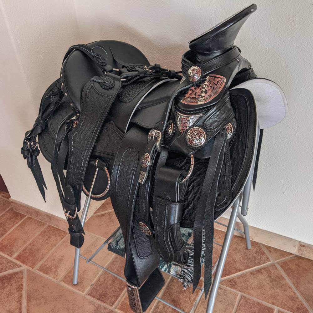 Portable Saddle Stand